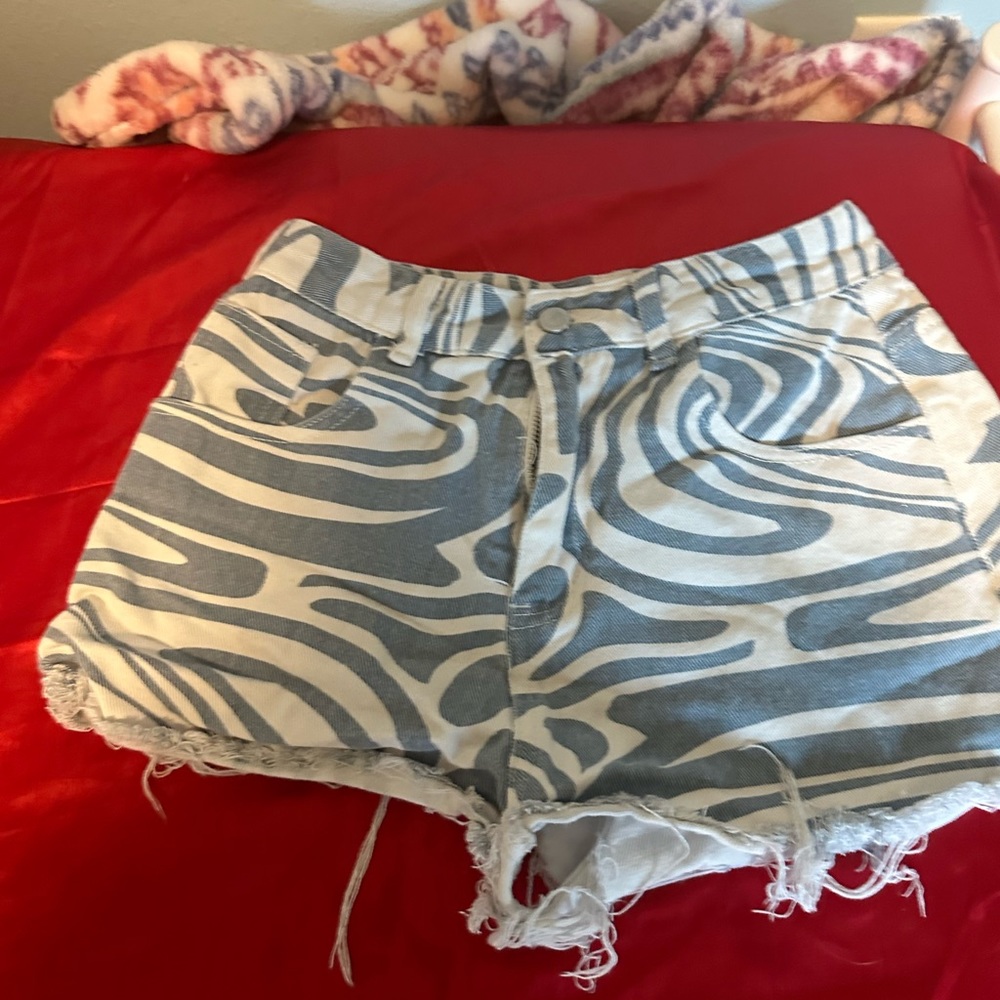 Zebra shorts